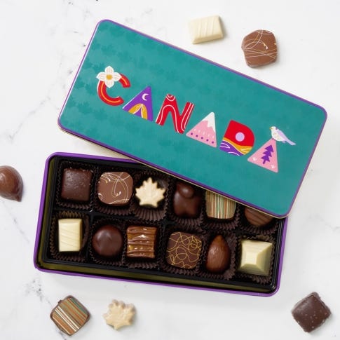 Canada Souvenir Gift Tin, 12 pc 