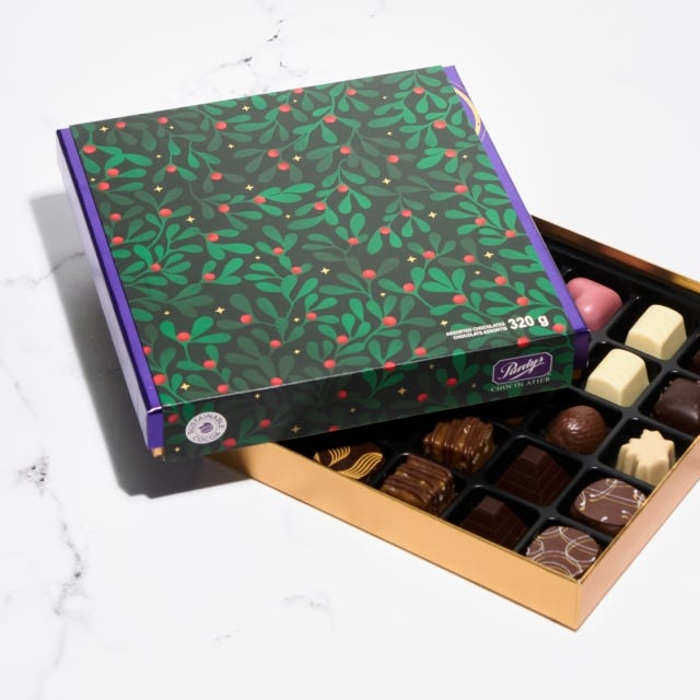 Holiday Classics Gift Box, 25 pc